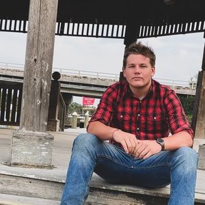 Meet your Posher, Aaron